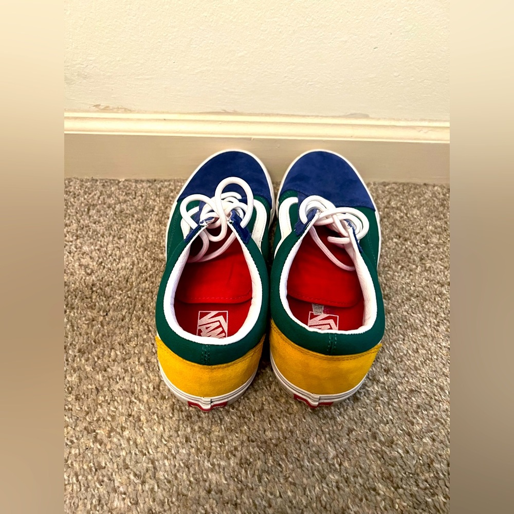 Size 10 “Yacht Club” van old skool - Picture 3 of 4